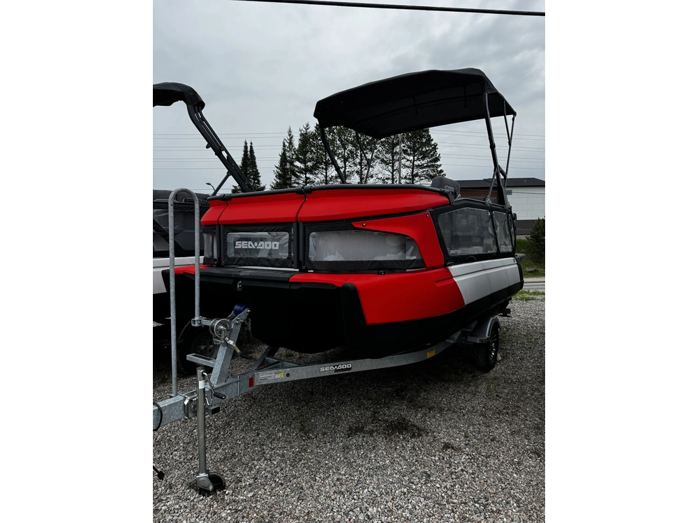 2024 Sea-doo Switch Cruise 18' 130hp alt