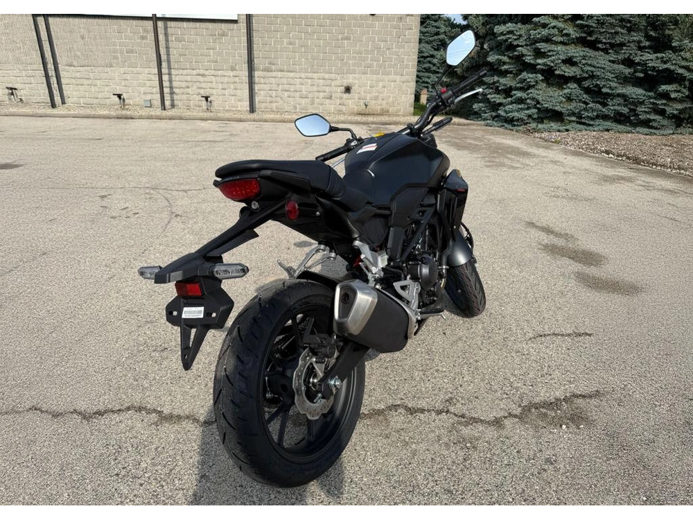 2026 Honda Cb300r alt