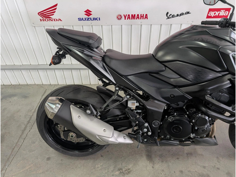 Suzuki Gsx-s750 2023 alt