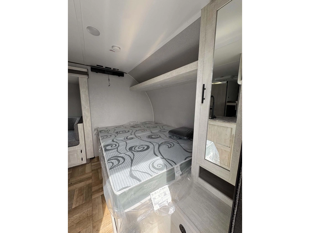 Coachmen Shasta 19 Bh 2023 alt