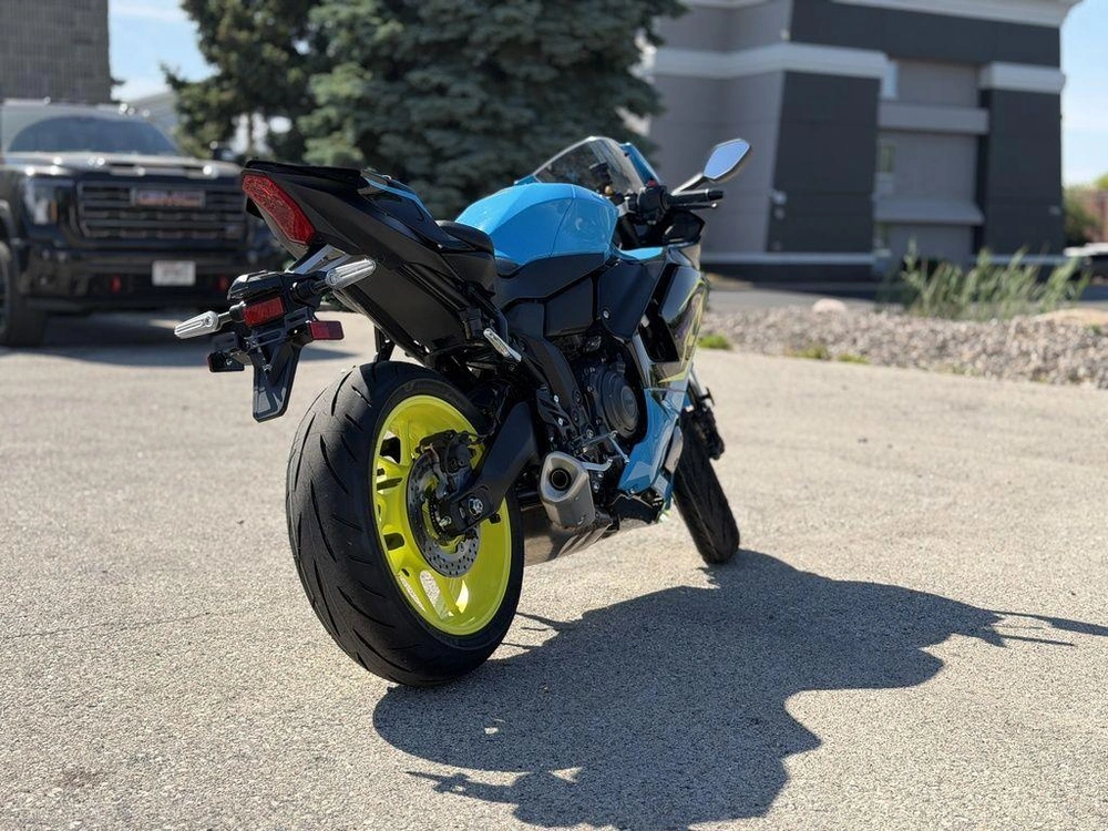 2026 Yamaha Yzf-r7 alt