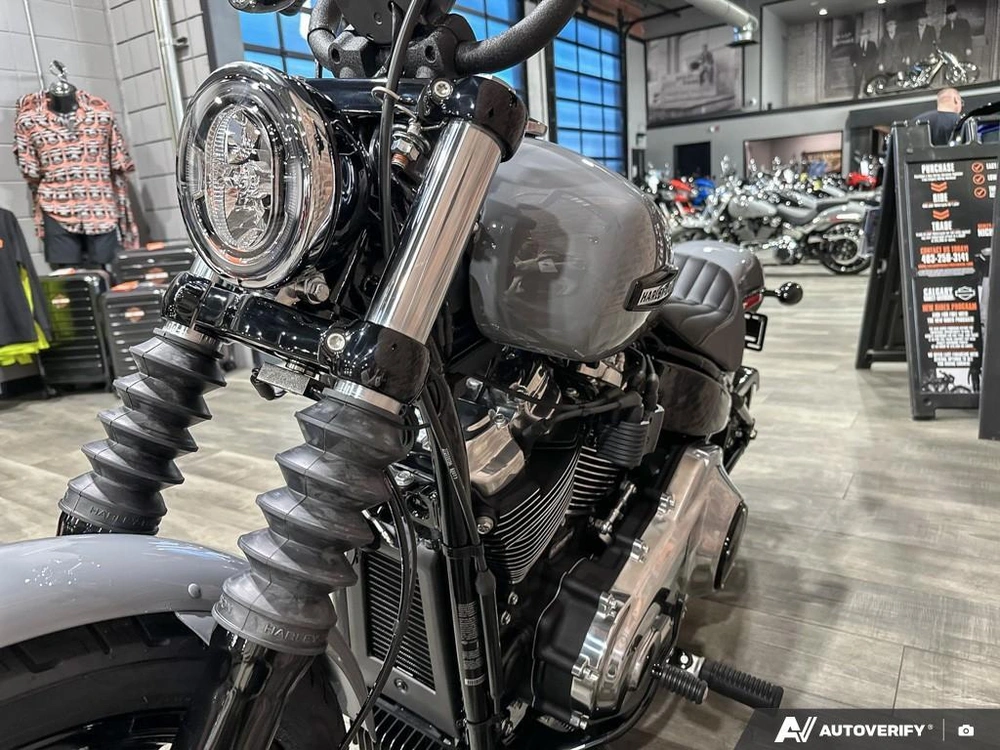2026 Harley-davidson Street Bob alt