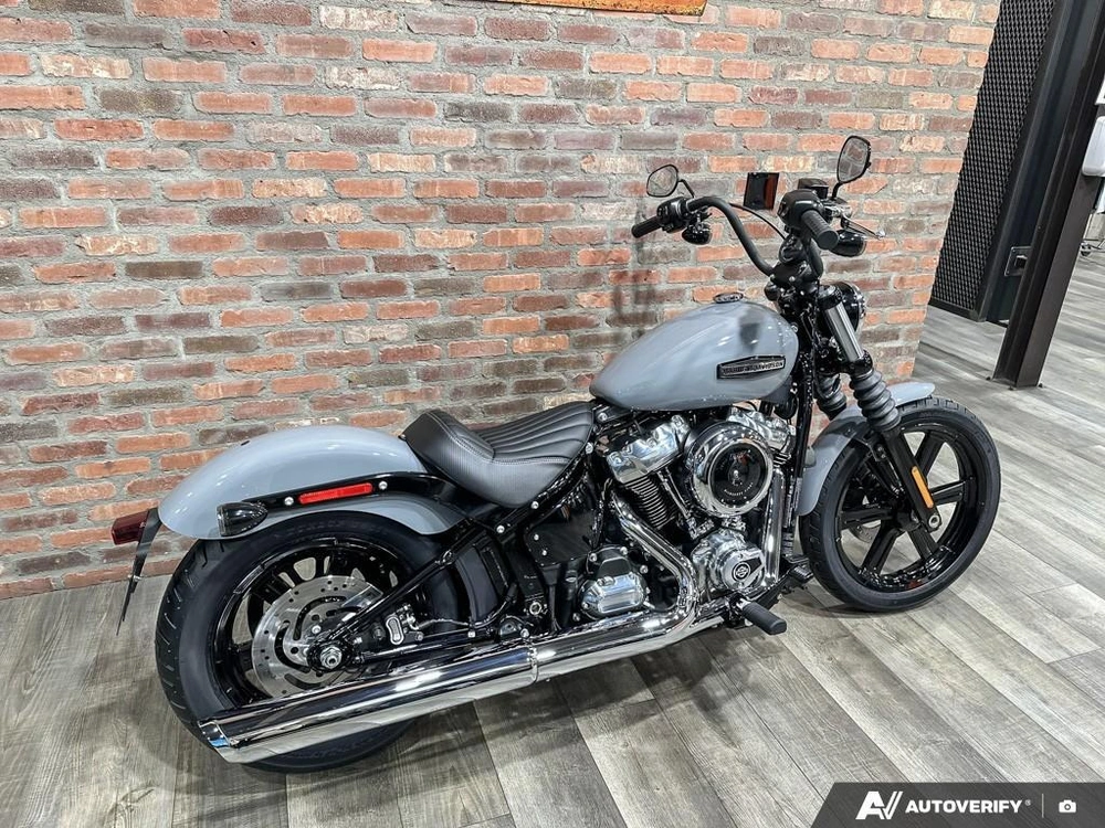 2026 Harley-davidson Street Bob alt
