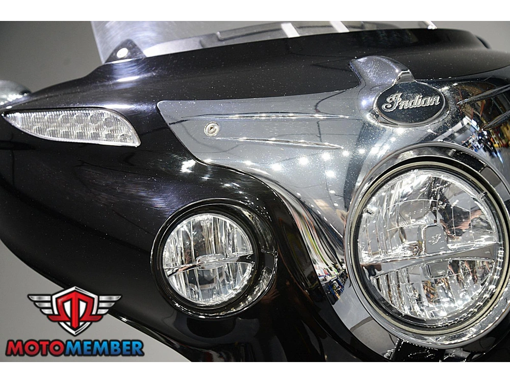 2019 Indian Motorcycle Roadmaster alt