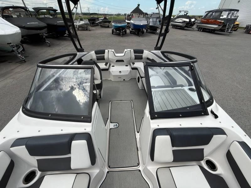 2022 Yamaha Ar195 alt