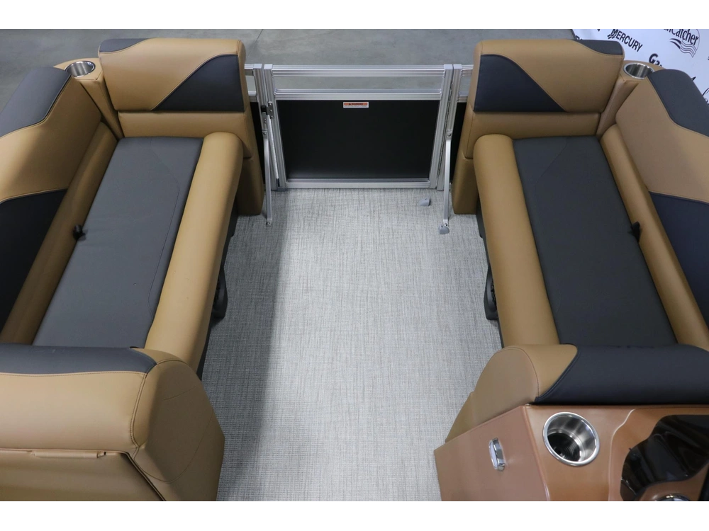 2026 Avalon Venture 2180 Vrb + Yamaha 70 Hp alt