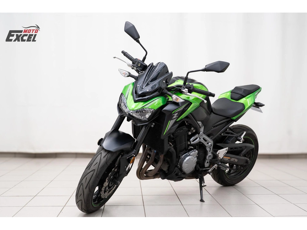 Kawasaki Zr900 2018 alt