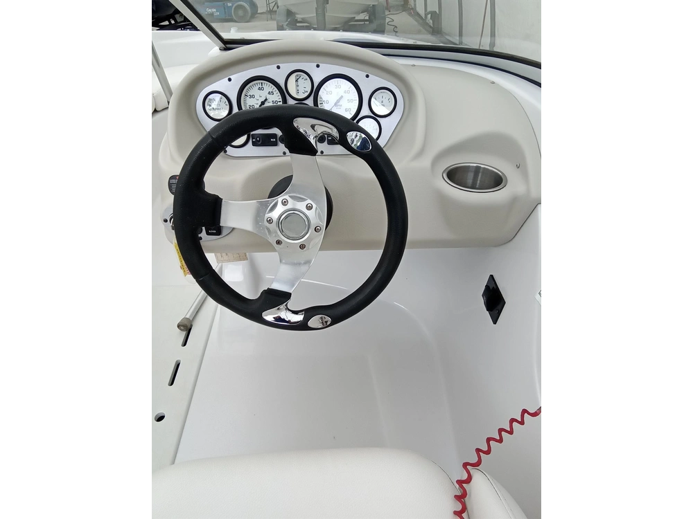 2011 Glastron Mx 185 alt