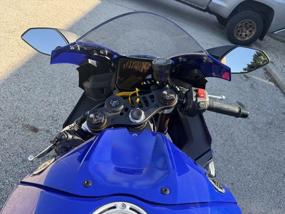 2026 Yamaha Yzf-r9 alt