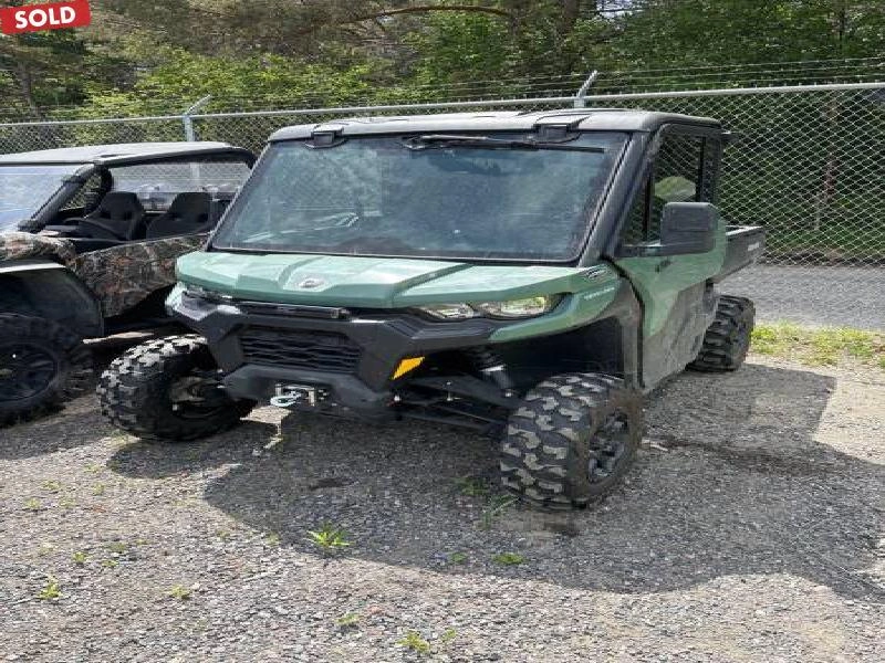 2025 Can-am Def Dpscab 65 Hd9 Gn alt