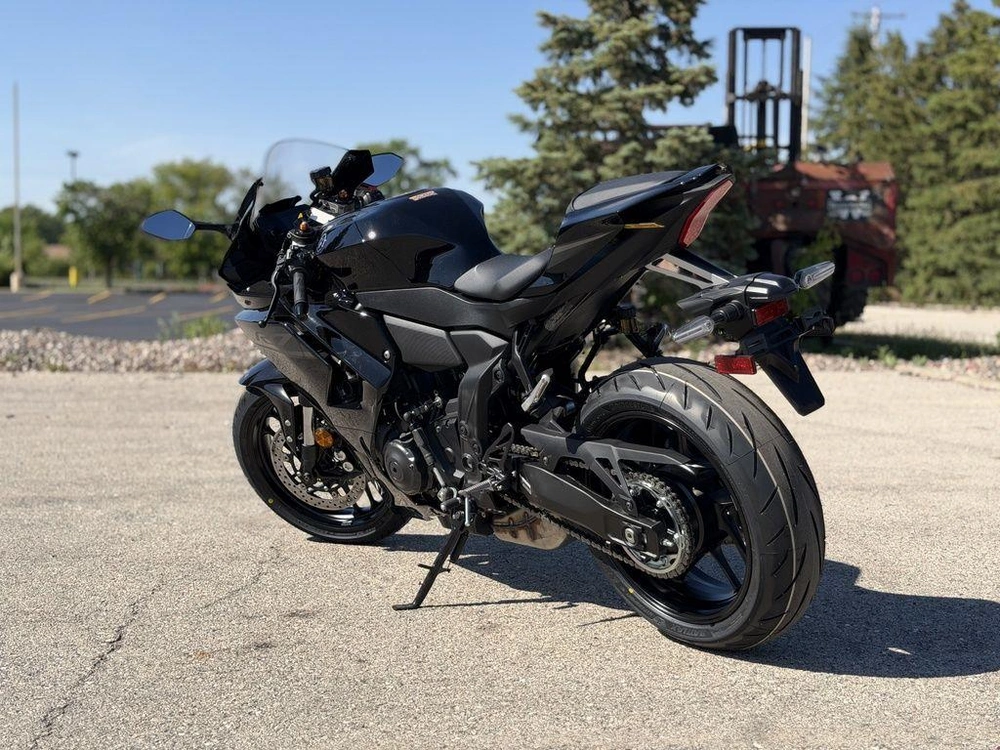 2026 Yamaha Yzf-r7 alt