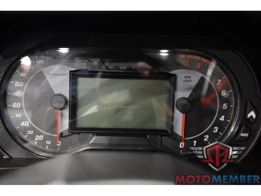 2026 Slingshot R Autodrive alt