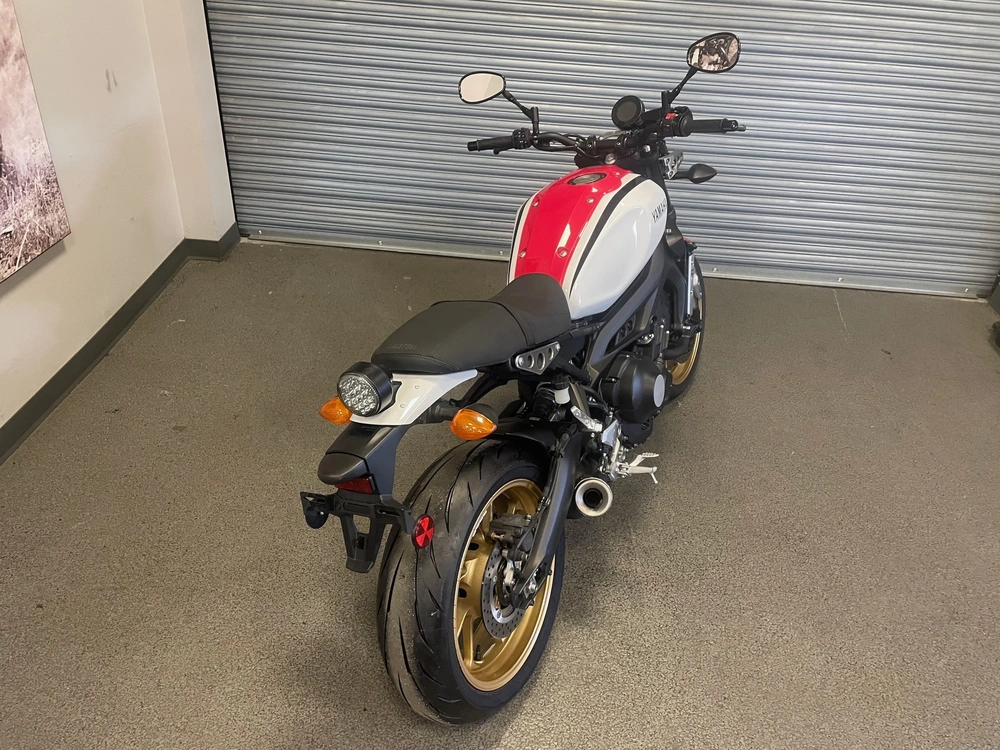 2020 Yamaha Xsr900 alt