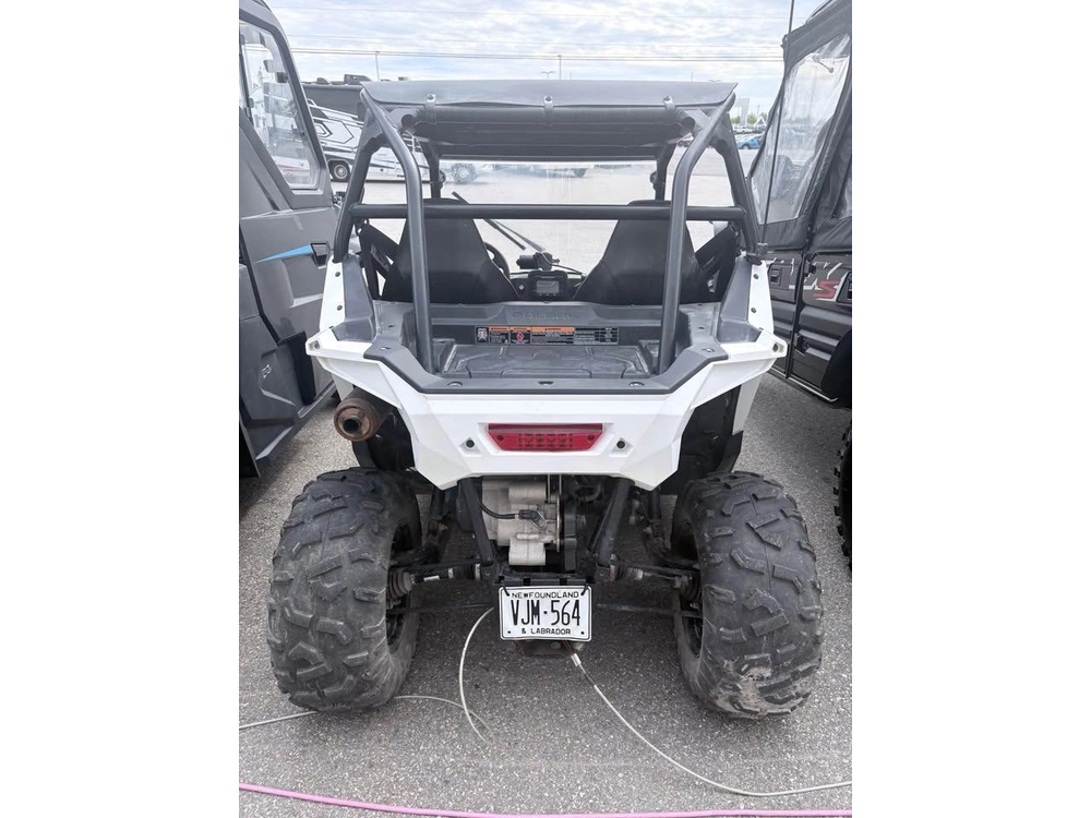 2023 Polaris Rzr 200 alt