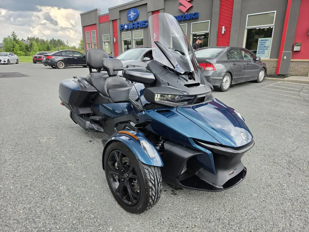 CAN-AM SPYDER RT 2021