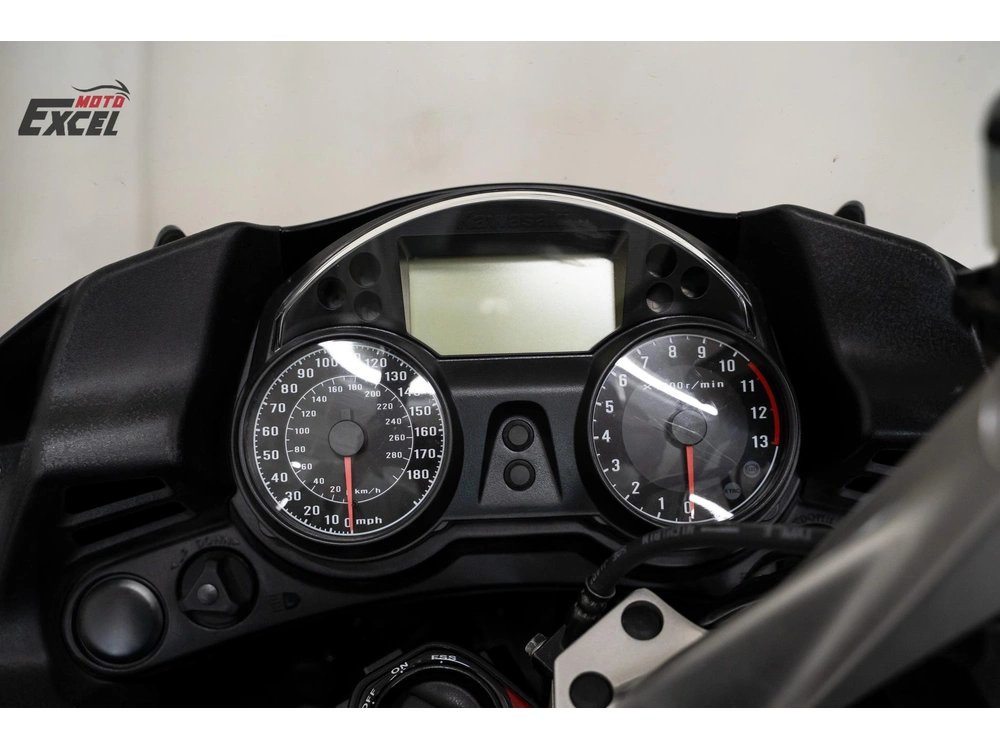 2011 Kawasaki Concours 14 alt