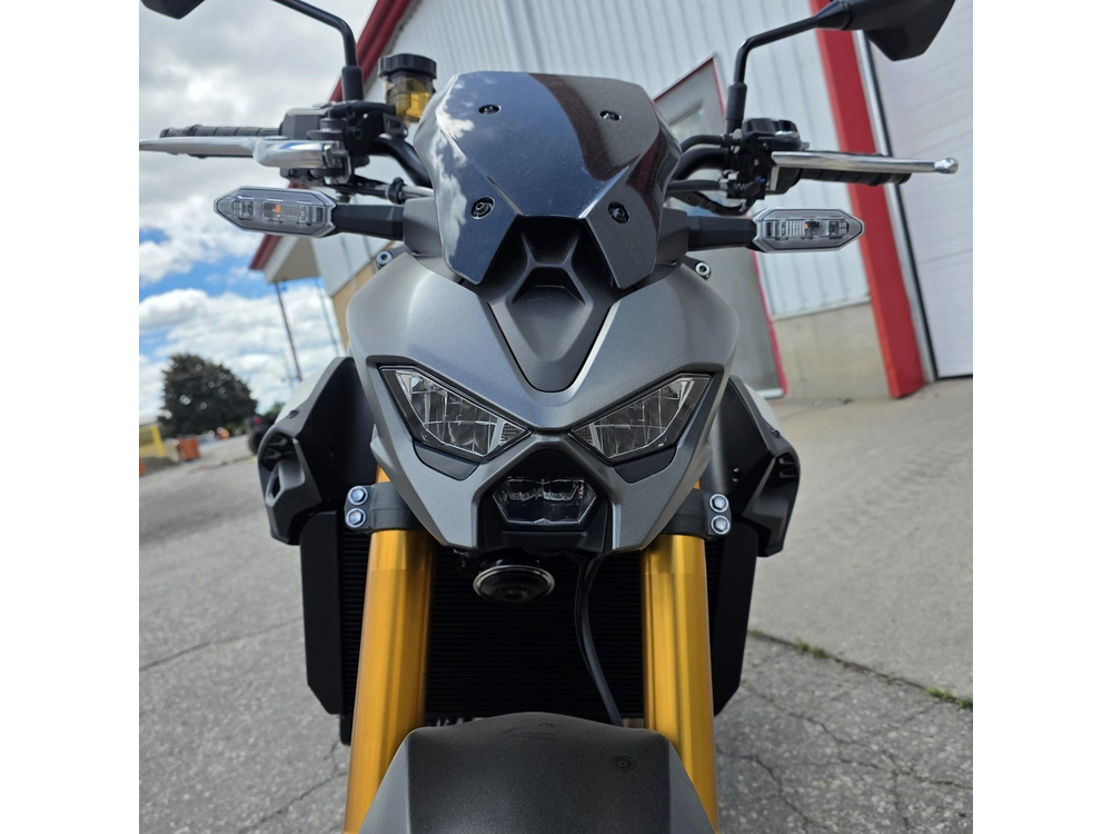 2026 Kawasaki Z900 Se alt