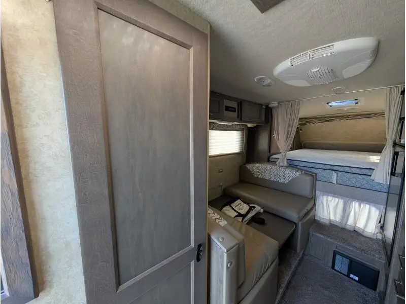 Bigfoot rv Bigfoot 2021