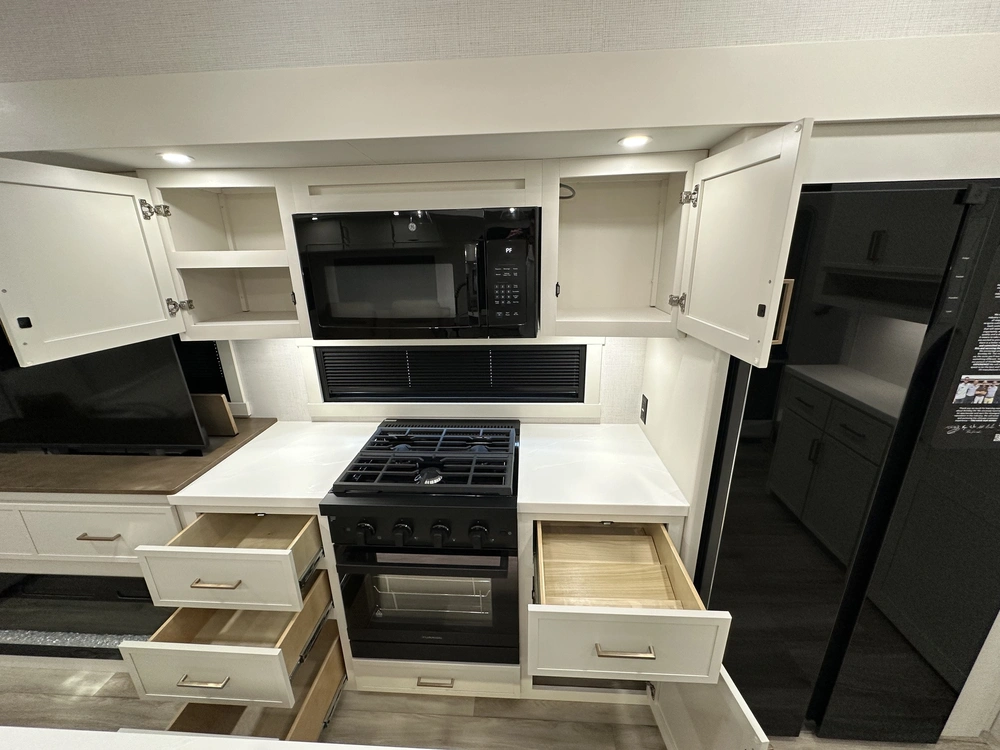 2027 Brinkley Rv Z3100 alt