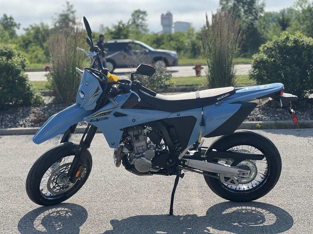 2026 Suzuki Dr-z4sm alt