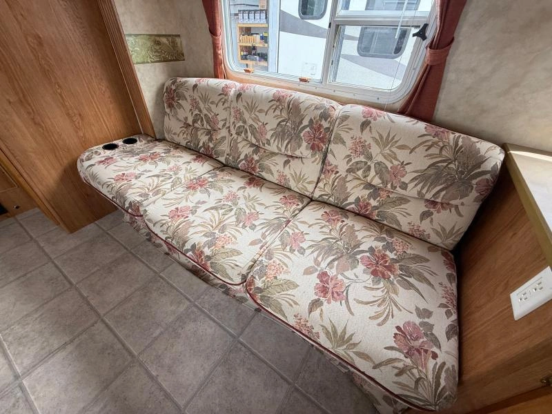 2006 Jayco Jay Feather 25e alt
