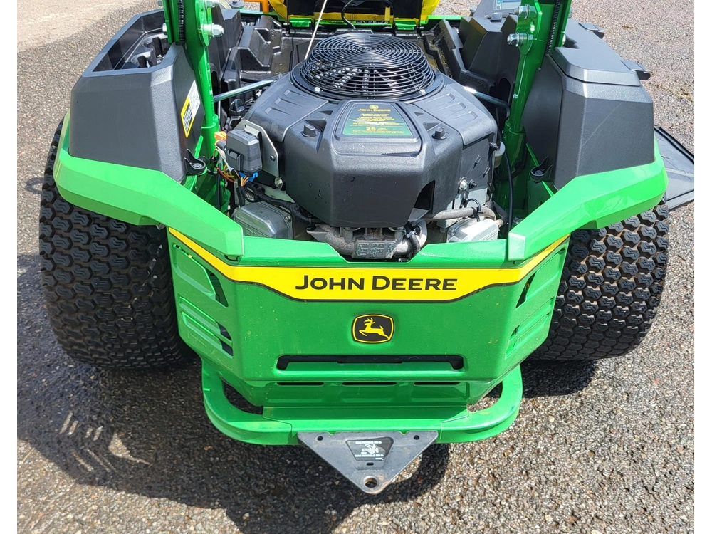 2024 John Deere Z545r alt
