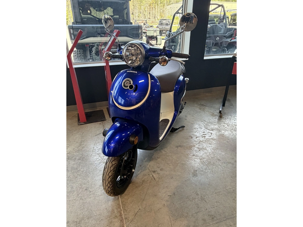 Honda Scooter Giorno 2024 alt