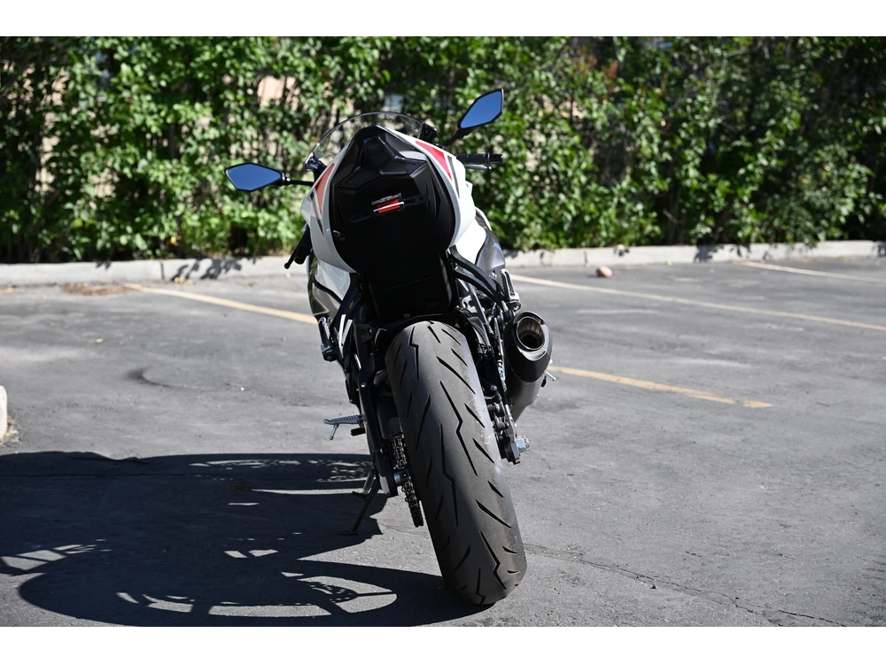 2025 Kawasaki Ninja Zx-6r alt