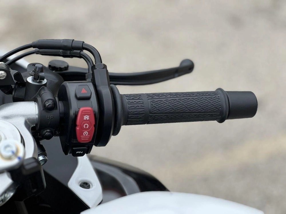 2026 Cfmoto 675ss alt