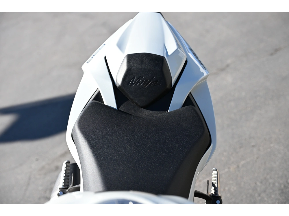 2025 Kawasaki Ninja Zx-6r alt