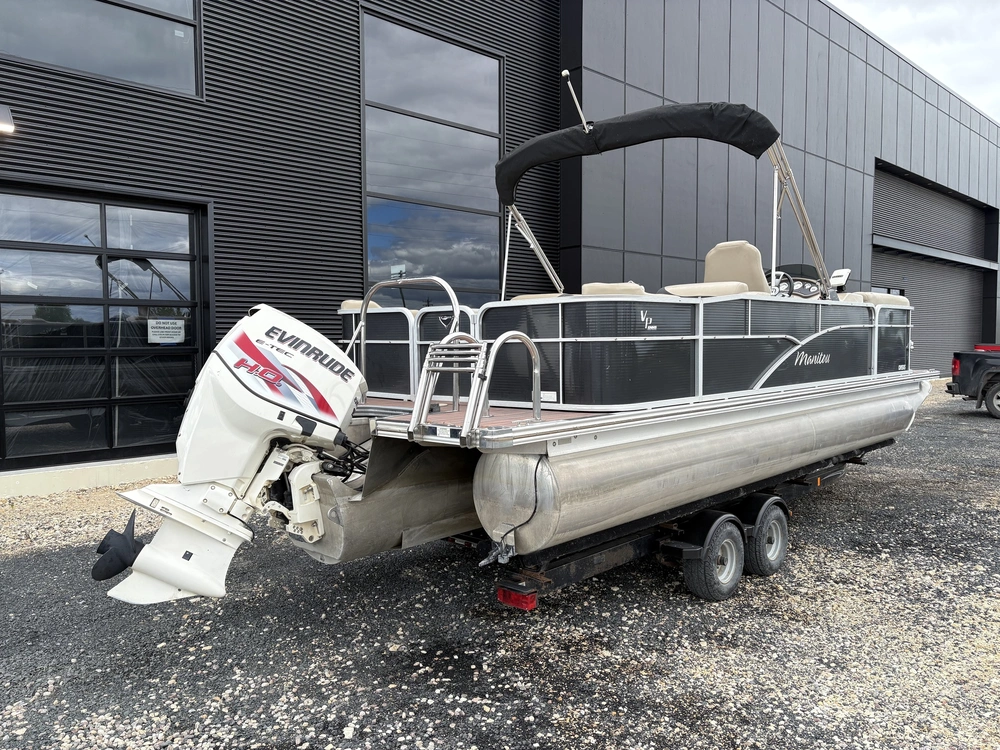 2013 Manitou Oasis 23 Vp alt