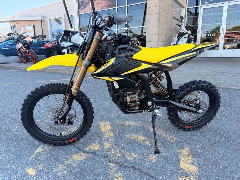Surron Hyper Bee 2026 alt