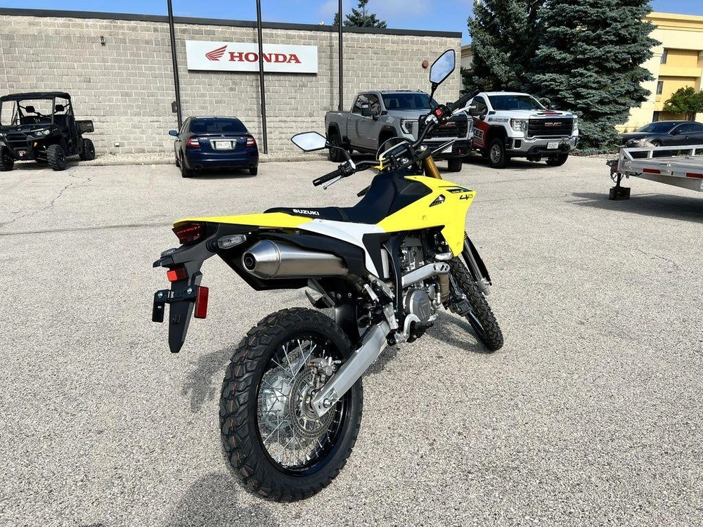 2025 Suzuki Dr-z4s alt