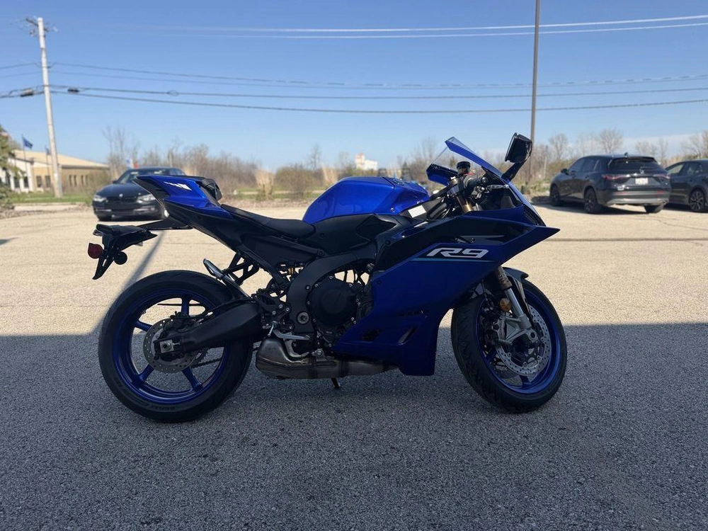 2026 Yamaha Yzf-r9 alt