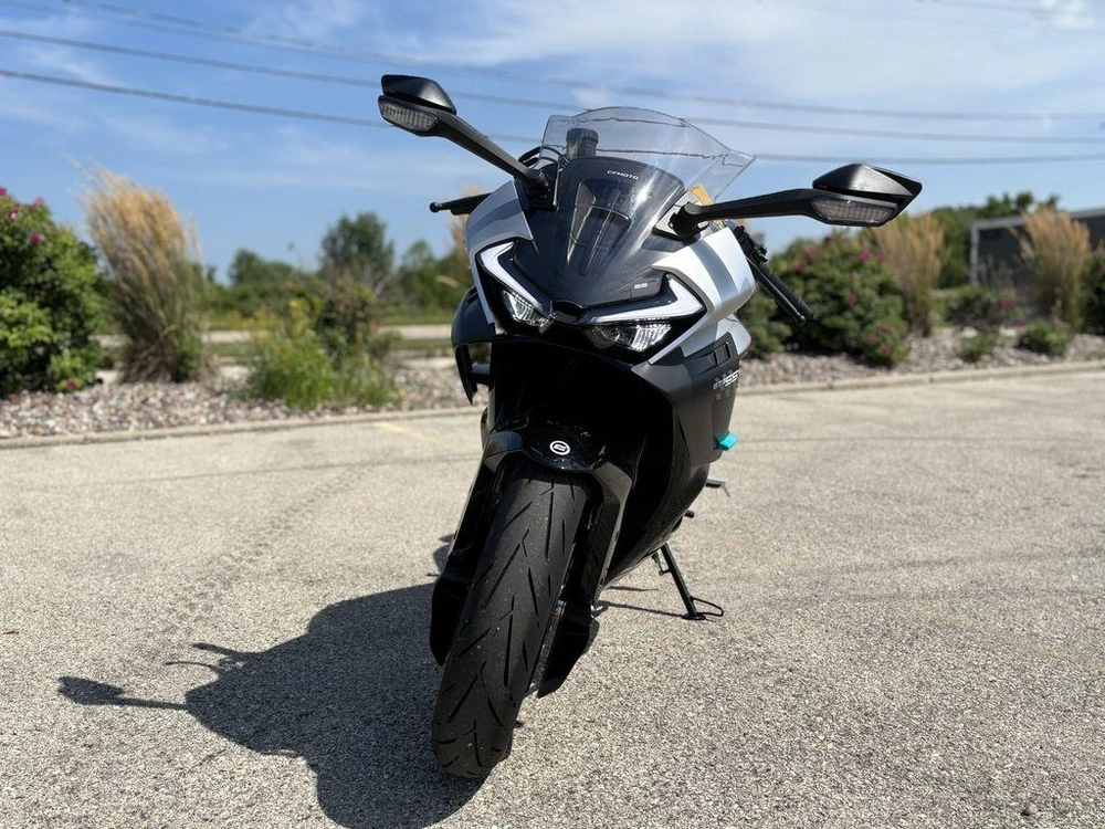 2026 Cfmoto 675ss alt