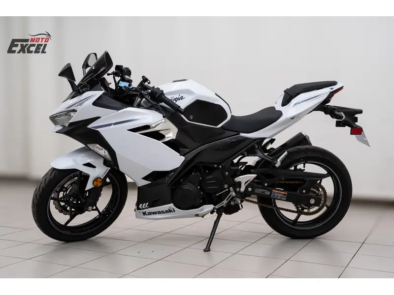 Kawasaki NINJA 400 2023