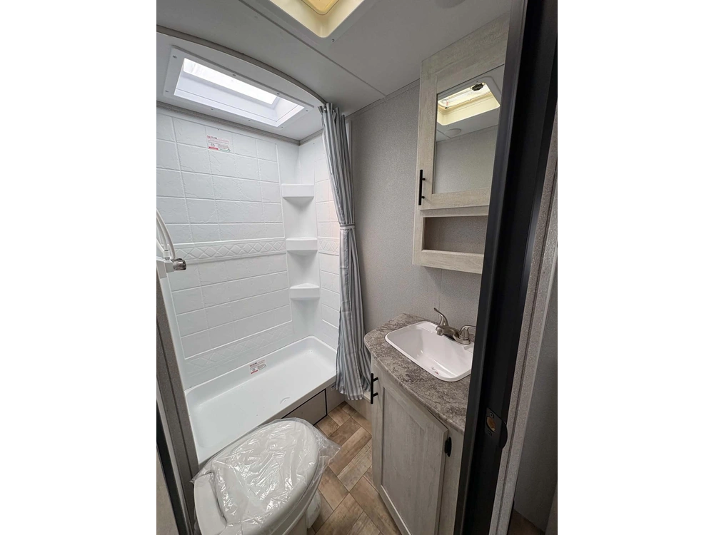 Coachmen Shasta 19 Bh 2023 alt