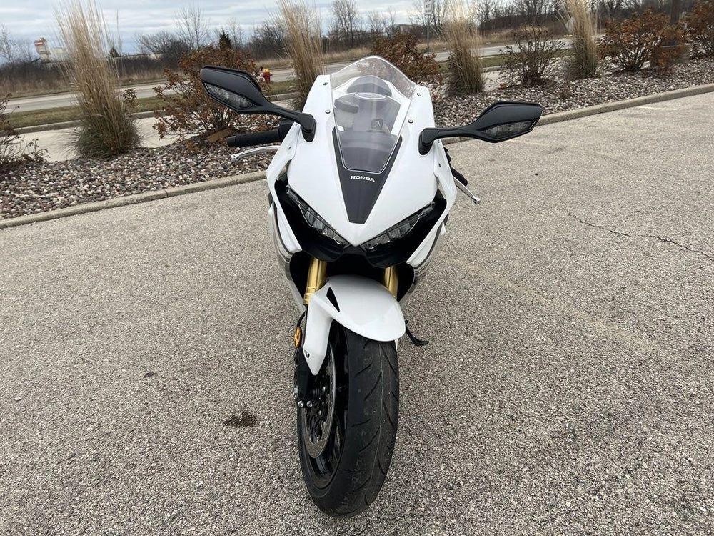 2026 Honda Cbr1000rr alt