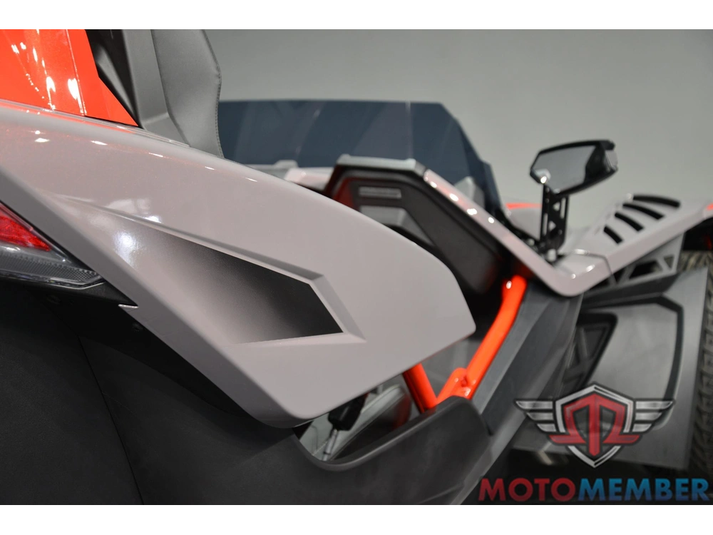 2026 Slingshot R Autodrive alt