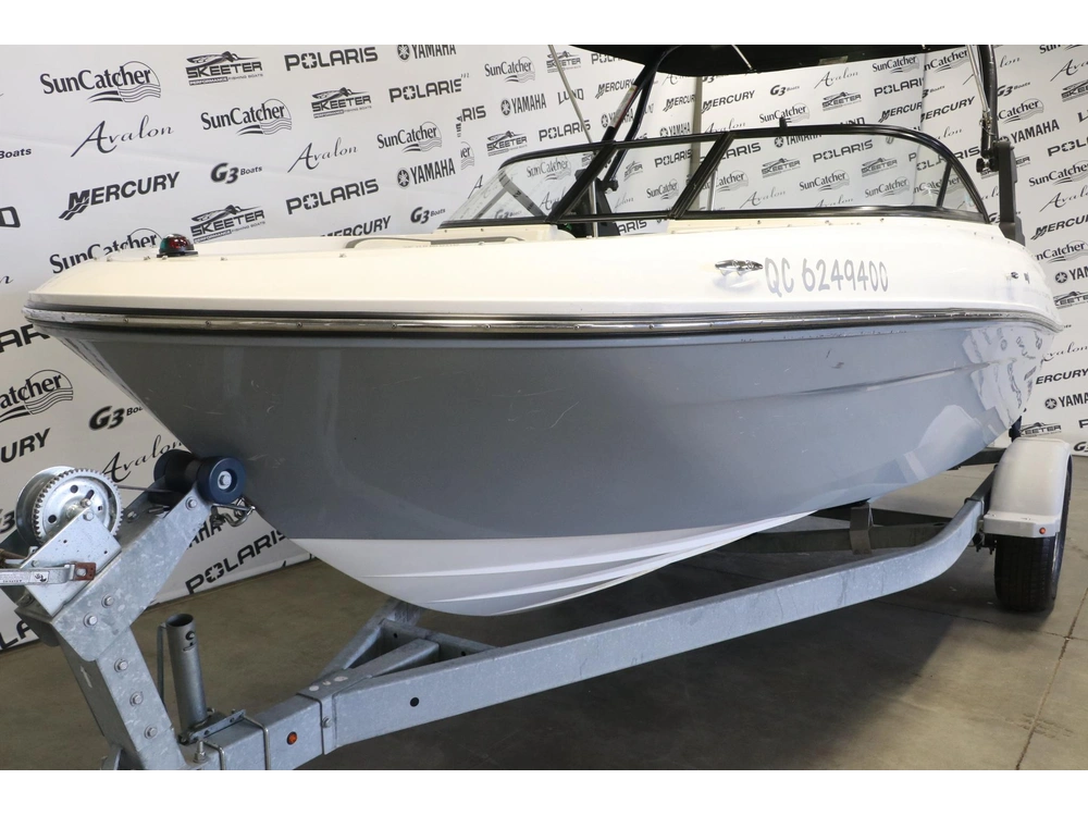 Bayliner Vr4 2018 alt