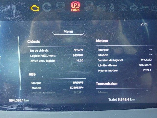 Kenworth W990 2023