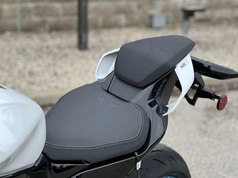 2026 Cfmoto 675ss alt