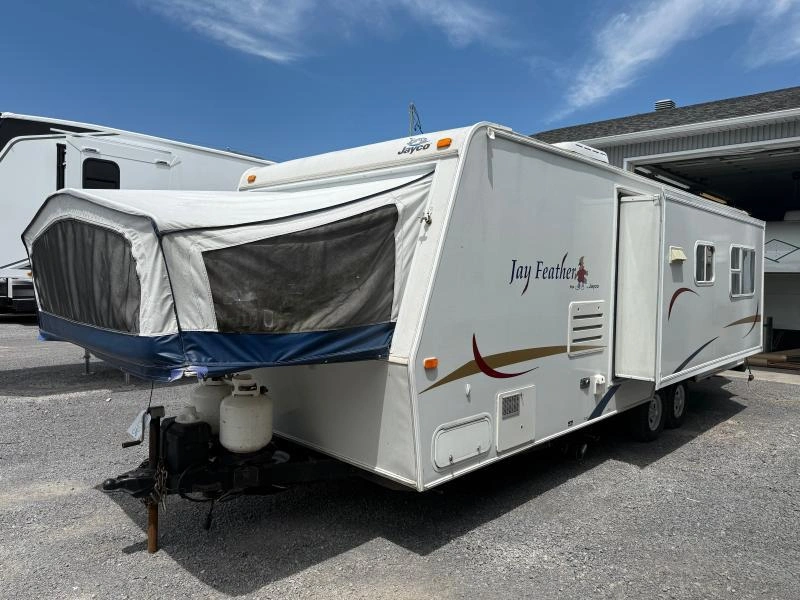 2006 Jayco Jay Feather 25e alt