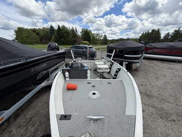 2018 Legend Boats 15 Angler alt