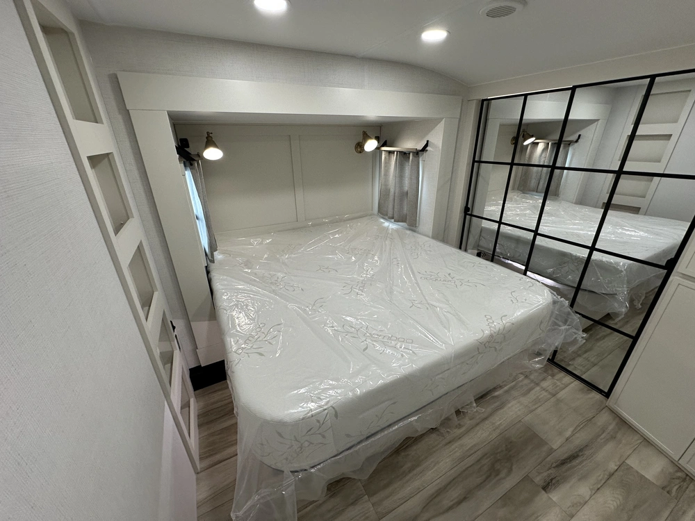 2027 Brinkley Rv Z3100 alt
