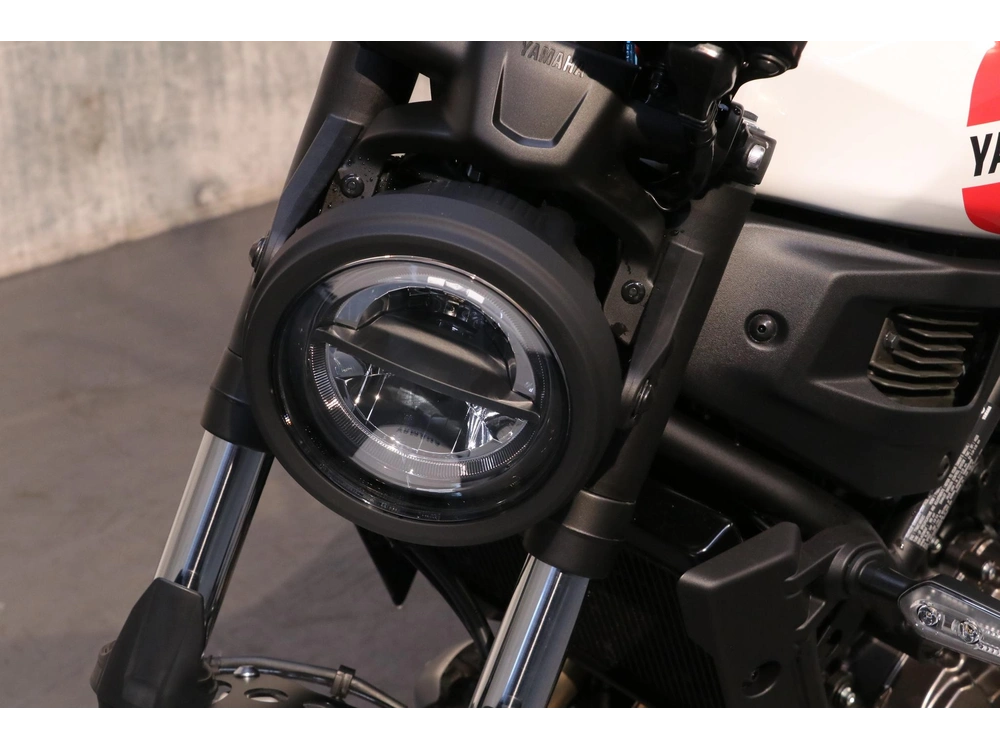 Yamaha Xsr700 2026 alt