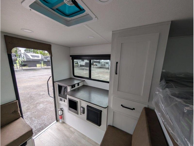 Palomino Real Lite Ove780h 2026 alt