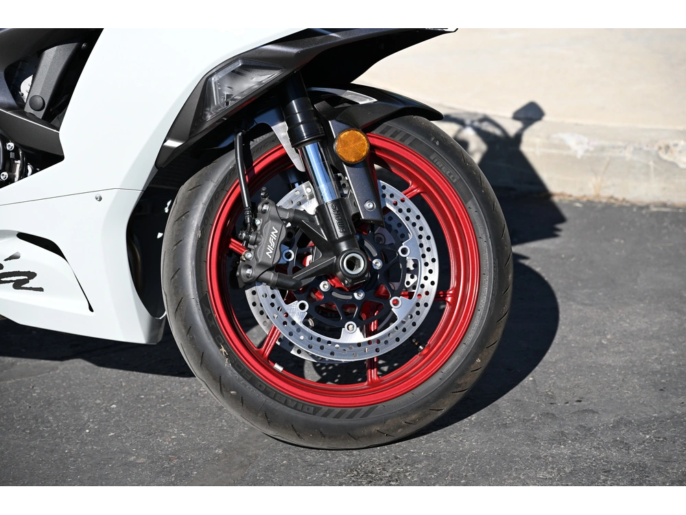 2025 Kawasaki Ninja Zx-6r alt