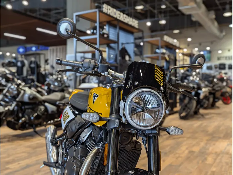2027 Triumph Tracker 400 // Racing Yellow
