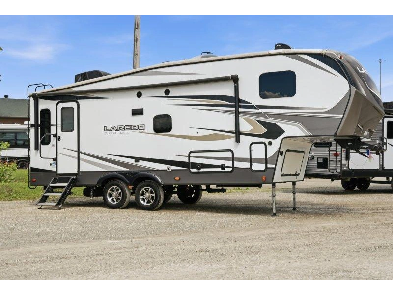 Keystone Rv Laredo 255srl 2021 alt